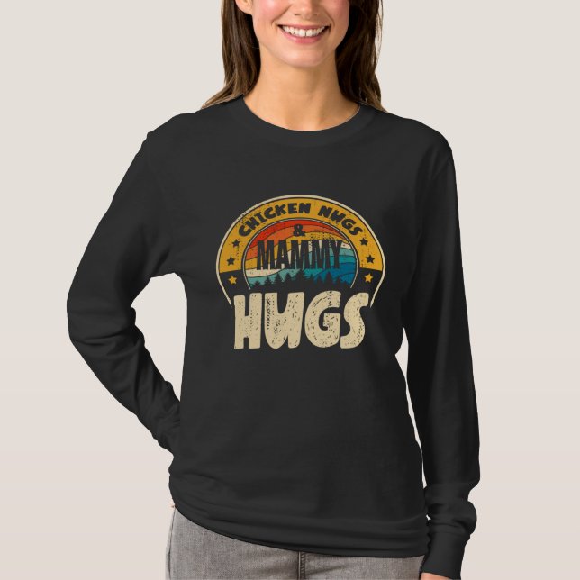 Camiseta Retro Chicken Nugs Nuggets Foodies  Mammy Hugs (Anverso)