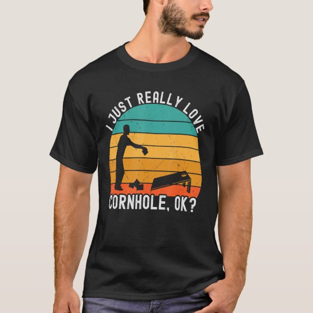 Camiseta Retro Corn Hole Game Cornhole Set Cornhole Bean (Anverso)
