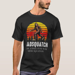 Camiseta Retro Dadsquatch Piscina Cuatchy Sasquatch