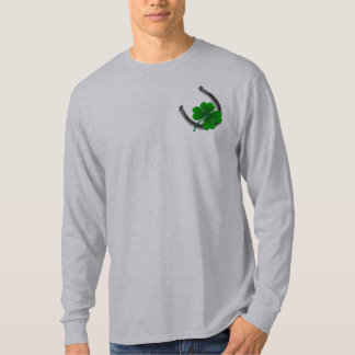 Camiseta Retro de Chica Pinup Afortunada Irlandesa