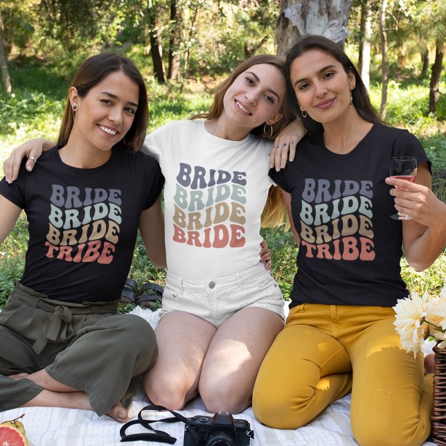 Camiseta Retro de la tribu de novias (Subido por el creador)