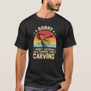 Camiseta Retro de madera tallada Carvin
