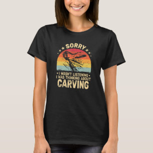 Camiseta Retro de madera tallada Carvin