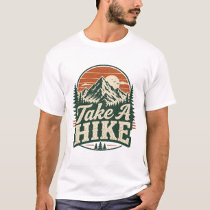 Camiseta Retro de Senderismo 'Take A Hike'