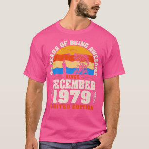 Camiseta Retro December 1979 43 Year Old Fishing Lover 43rd