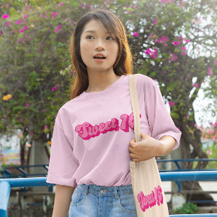 Camiseta Retro Dulces 16 en Rosa Brillante