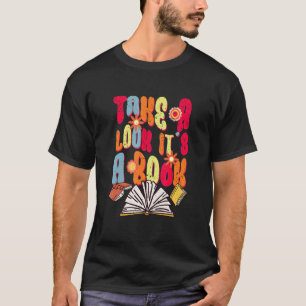 Camiseta Retro echa un vistazo a la biblioteca de lectura d