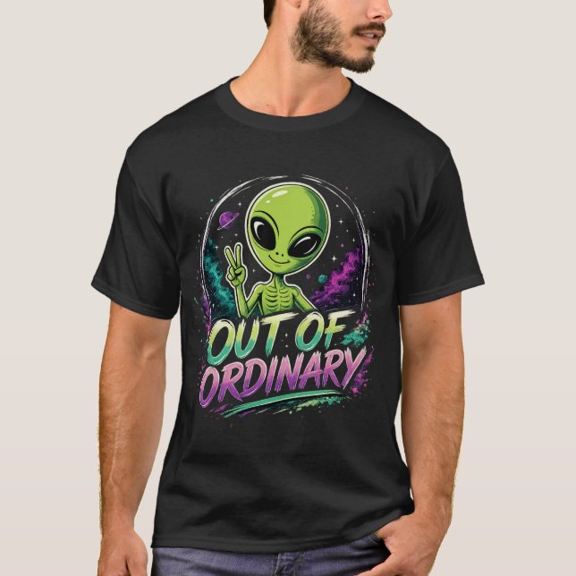 Camiseta Retro Espacial Alien Peace Sign Fuera de  (Anverso)
