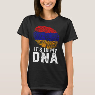 Camiseta Retro está en mi bandera armenia con huellas de Ad
