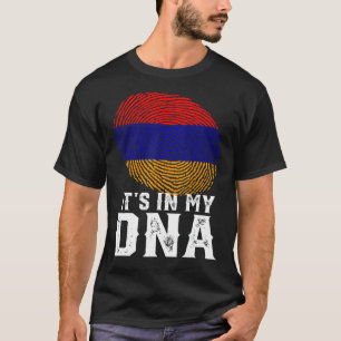 Camiseta Retro está en mi bandera armenia con huellas de Ad