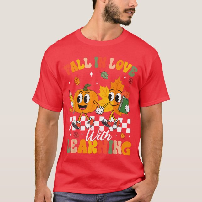 Camiseta Retro Fall in Love with Learning Autumn Leaf Pumpk (Anverso)