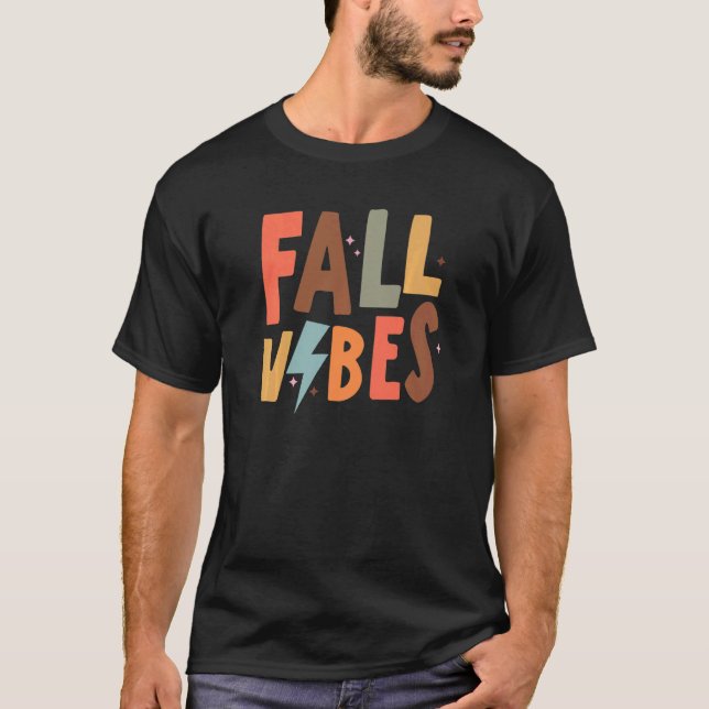 Camiseta Retro Fall Vibes Lightning Bolt Happy Fall Thanksg (Anverso)