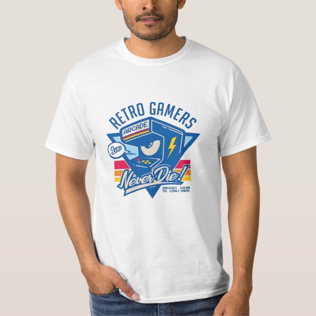 Camiseta Retro Gamers Never Die (Anverso)