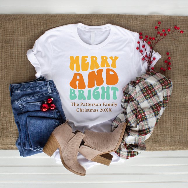 Camiseta Retro Groovy Merry y Navidades femeninas brillante (Subido por el creador)