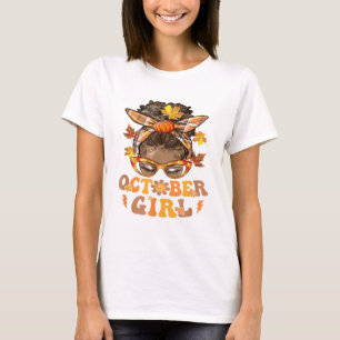 Camiseta Retro Groovy Octubre Chica Messy Bun Halloween Tha