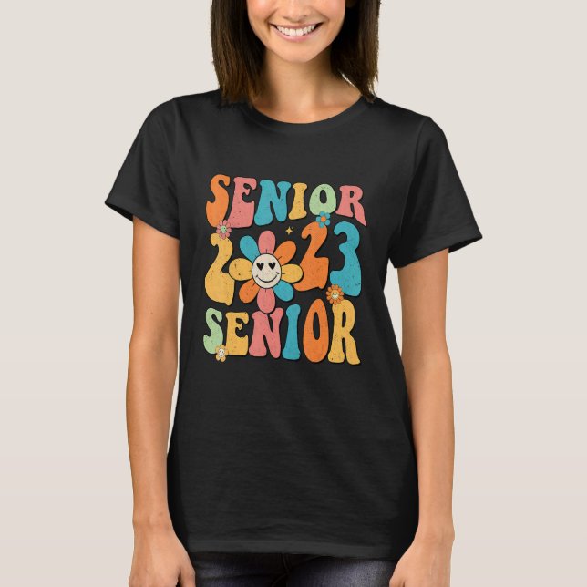Camiseta Retro Groovy Proud Mom Senior 2023 Hippie Floral G (Anverso)