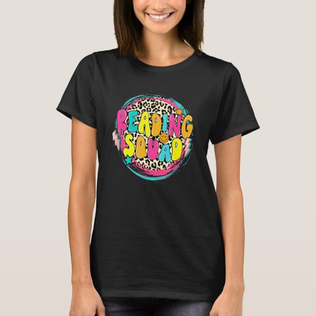 Camiseta Retro Groovy Reading Squad Leopard Circle School l (Anverso)