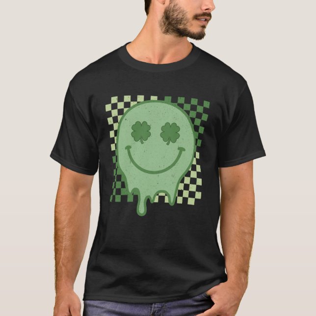 Camiseta Retro Groovy Shamrock Smile Face St Patricks Day H (Anverso)
