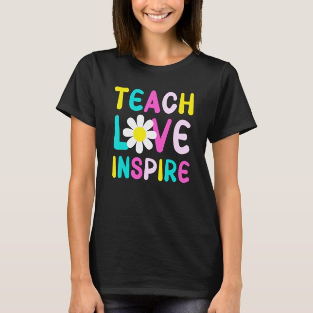 Camiseta Retro Groovy Teach Love Inspire Teacher Elemental (Anverso)