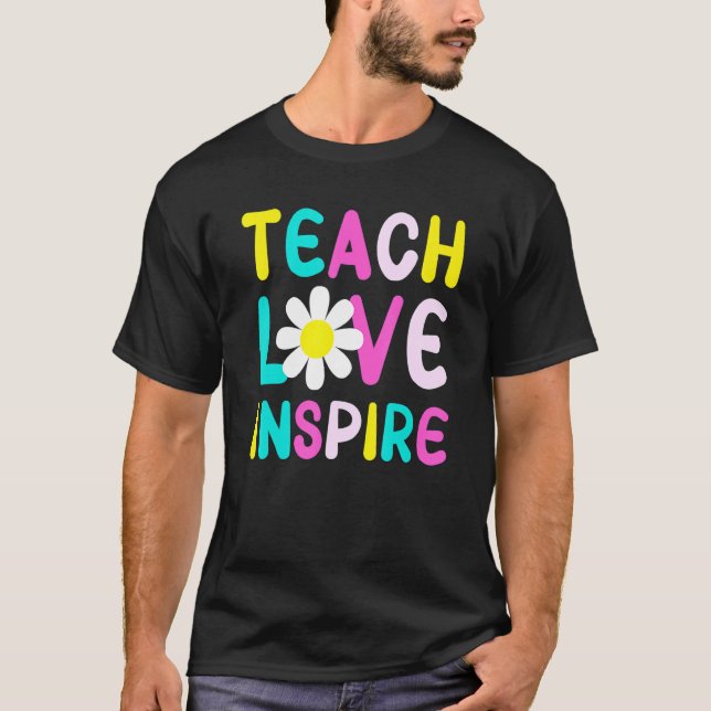 Camiseta Retro Groovy Teach Love Inspire Teacher Elementary (Anverso)