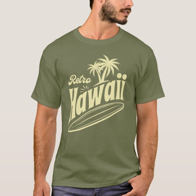 Camiseta Retro Hawaii Vibes with Palm Trees and Surfboard  (Anverso)