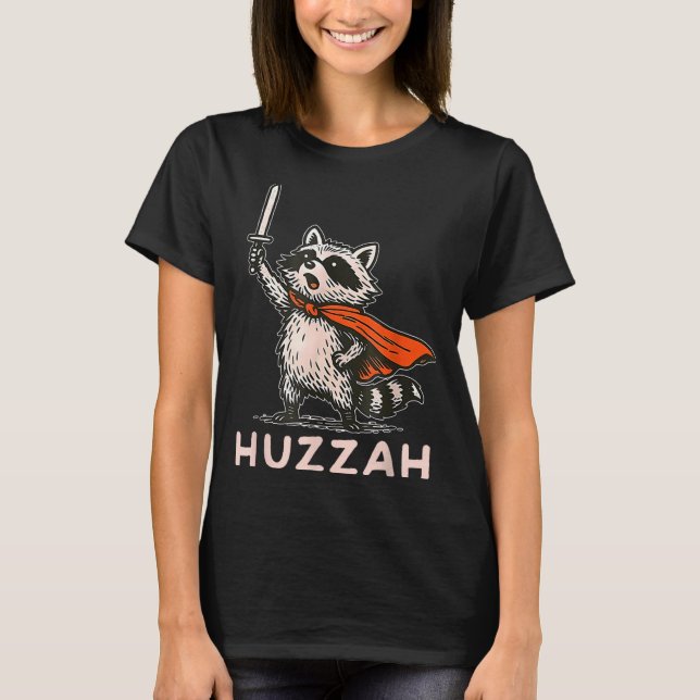 Camiseta Retro Huzzah Raccoon Knight Funny Sword Meme Quote (Anverso)