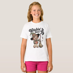 Camiseta Retro Kids Halloween 70s Bruja Linda