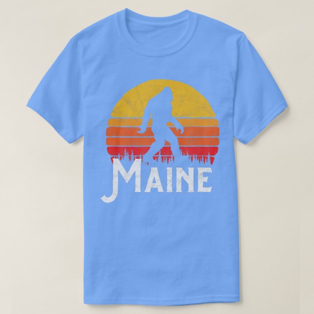 Camiseta Retro Maine Bigfoot Silhouette Sun Believe (Diseño del anverso)