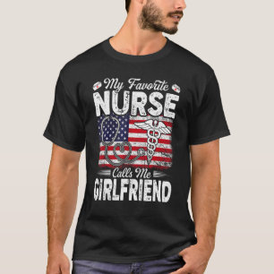 Camiseta Retro Mi Enfermera Favorita Me Llama Girlfriend Us