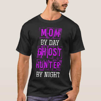 Camiseta Retro Mom By Day Ghost Hunter Por Noche Halloween