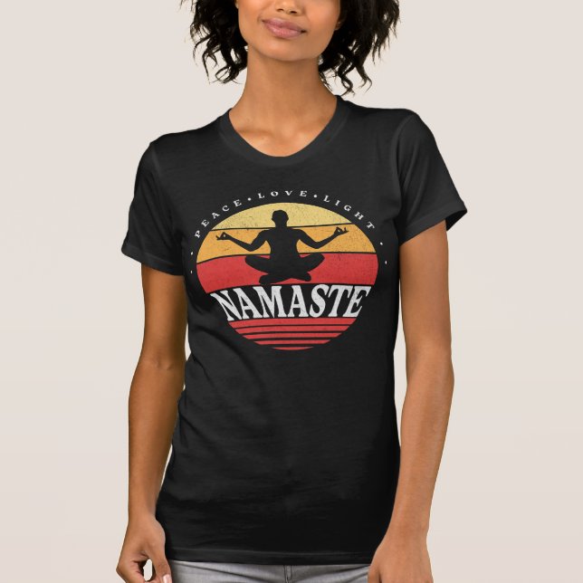 Camiseta Retro Namaste, pose de yoga (Anverso)