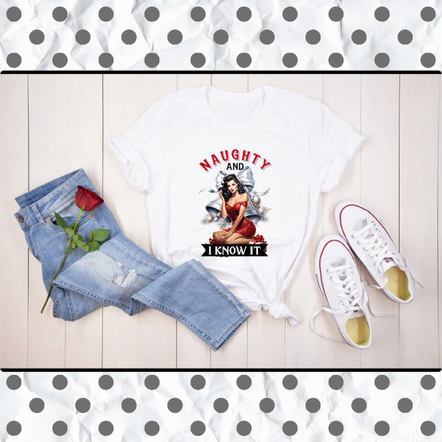 Camiseta Retro Naughty y lo sé Navidades Pinup (Subido por el creador)