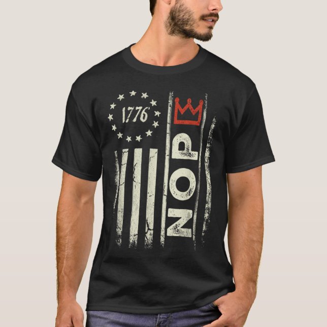 Camiseta Retro No Kings Protest Sign Vertical American Flag (Anverso)