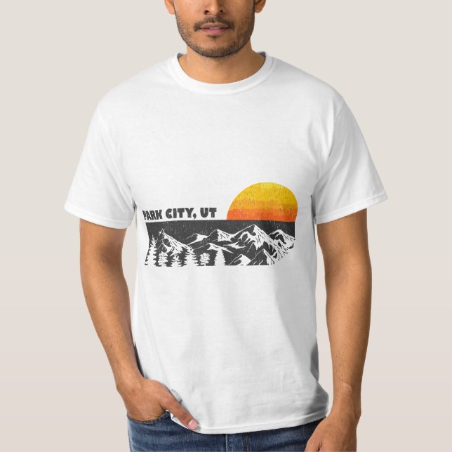 Camiseta Retro Park City Utah Mountain Sunset Winter  (Anverso)