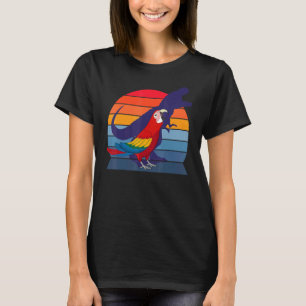 Camiseta Retro Parrot I Tyrannosaurus Rex I Scarlet Macaw