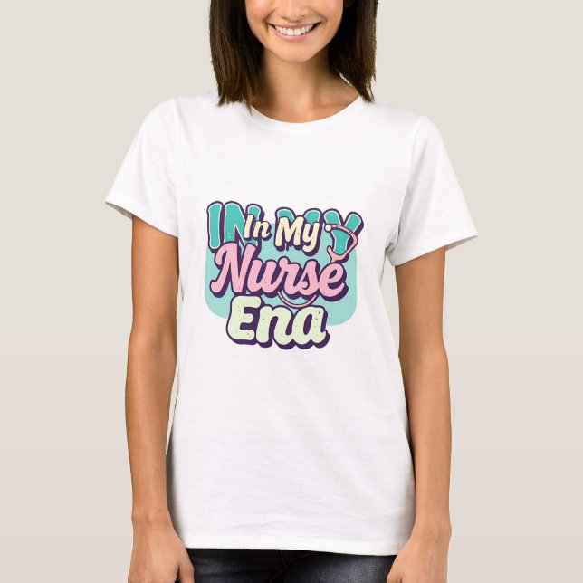 Camiseta Retro Pastel “In My Nurse Era (Anverso)