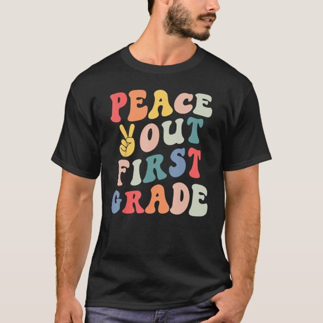 Camiseta Retro Peace Out First Grade Teacher Last Day Of Sc (Anverso)