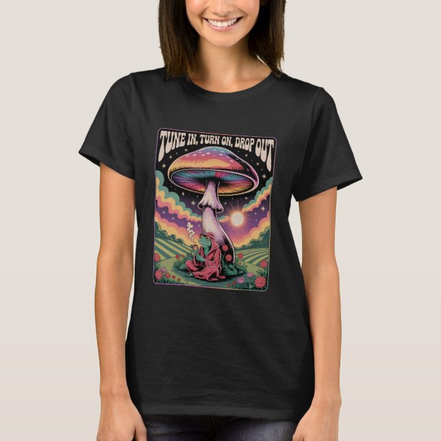 Camiseta Retro Psychedelic Frog Mushroom Cosmic Vibes (Anverso)