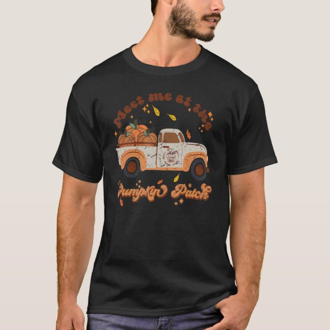 Camiseta Retro Pumpkin Truck Meet Me At Pumpkin Patch Fall  (Anverso)