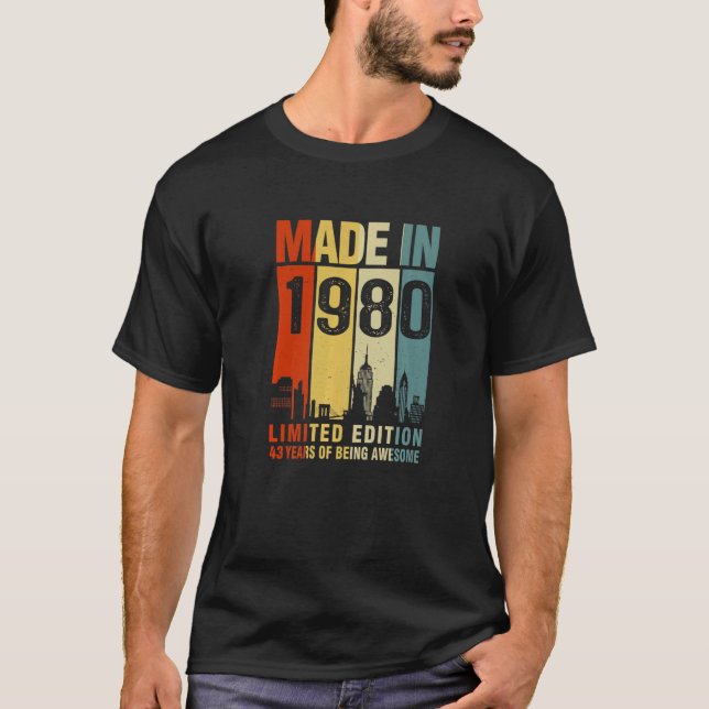 Camiseta Retro Realizado En 1980 43 Años De Ser Increíble (Anverso)