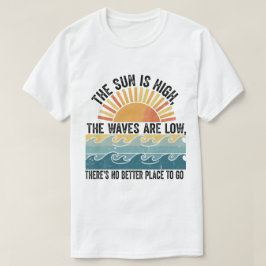 Camiseta Retro Sol y Ondas Arte de Viaje de Verano