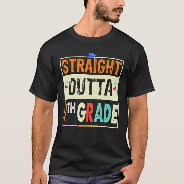 Camiseta Retro Straight Outta 7th Grade  1st Day of School (Anverso)