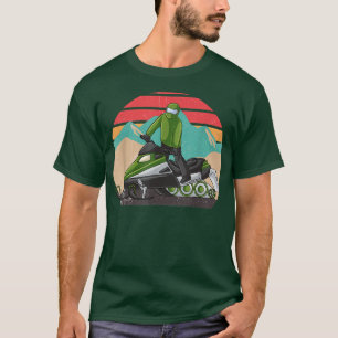 Camiseta Retro Style Mountains and Snowmobile 