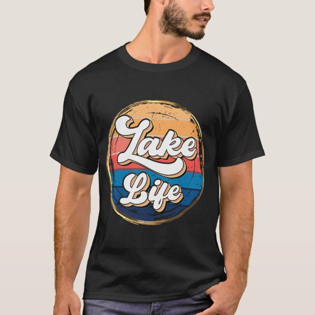 Camiseta Retro Sunset Lake Life Hombres & Mujeres Aman Camp (Anverso)