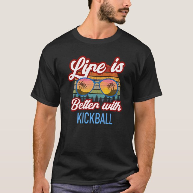 Camiseta Retro Sunset Slogan   With Kickball (Anverso)