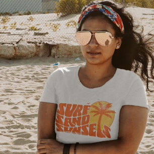 Camiseta Retro Surf Sand Sunsets Palm Tree Beach Vibes