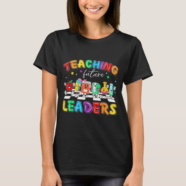 Camiseta Retro Teaching Future Leaders Groovy Teacher Back  (Anverso)