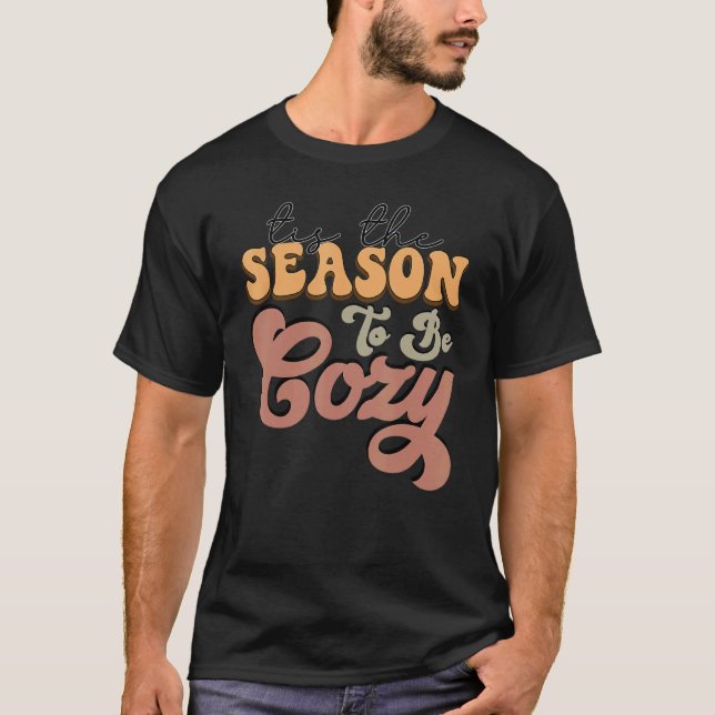 Camiseta Retro Tis The Season To Be Cozy Fall Vibes Thanksg (Anverso)