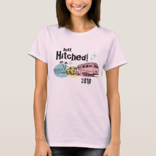 Camiseta Retro Trailer Just Hitched Personalized T-Shirt