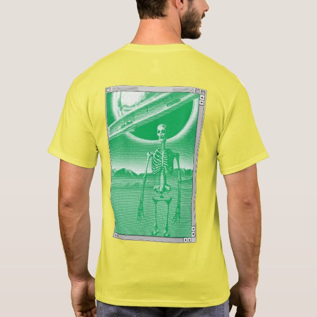 Camiseta Retro Verde y Amarillo Sci-fi Pixel Esqueleto de A (Reverso)